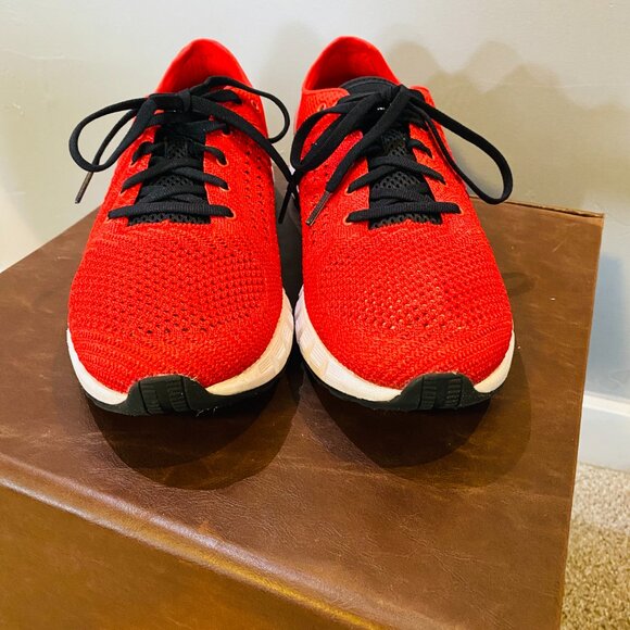 Under Armour  HOVR Sonic Red and Black Bluetooth knit Athletic Shoes - Picture 5 of 5
